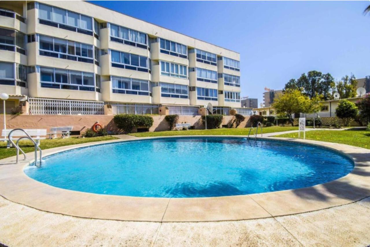 Lovely Apartment In Torremolinos Views Of The Sea, Pool, Terrace, Sofa Bed And Fully Equipped Kitchen Экстерьер фото